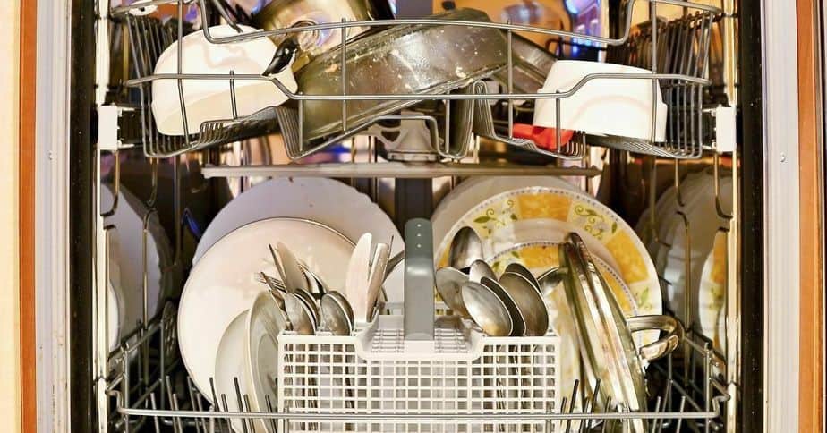 Can you Put Pans in the Dishwasher